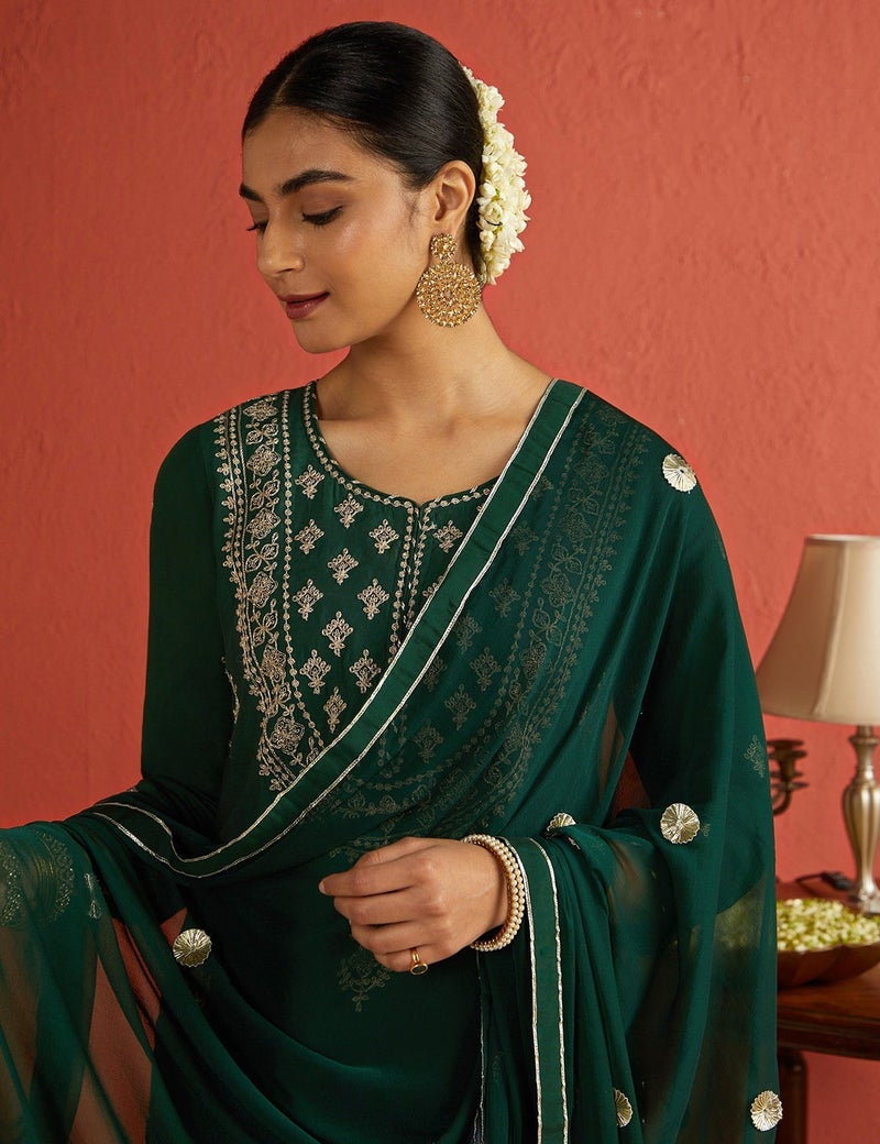 كاري طقم كورتا نسائي – ملابس مريحة يومية - Image 4